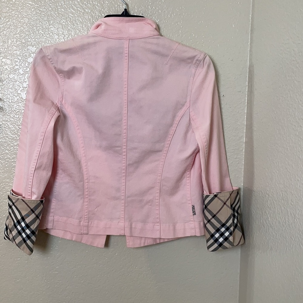Burberry - Picture 3 of 9